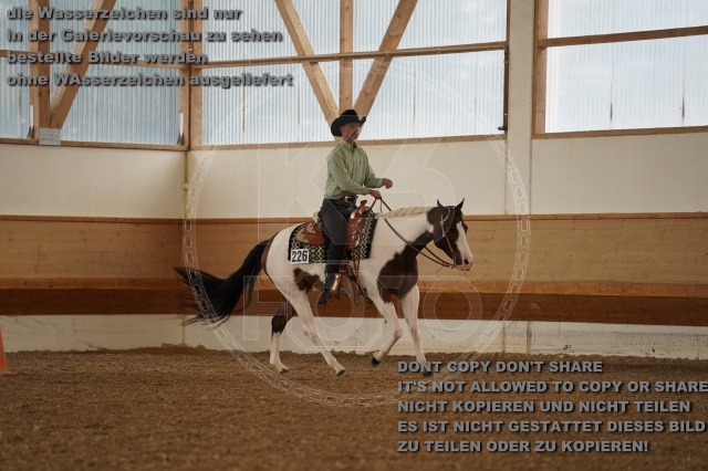 s_A_902499.JPG